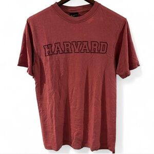 Vintage Y2K Men’s Harvard Red T-Shirt Size Small